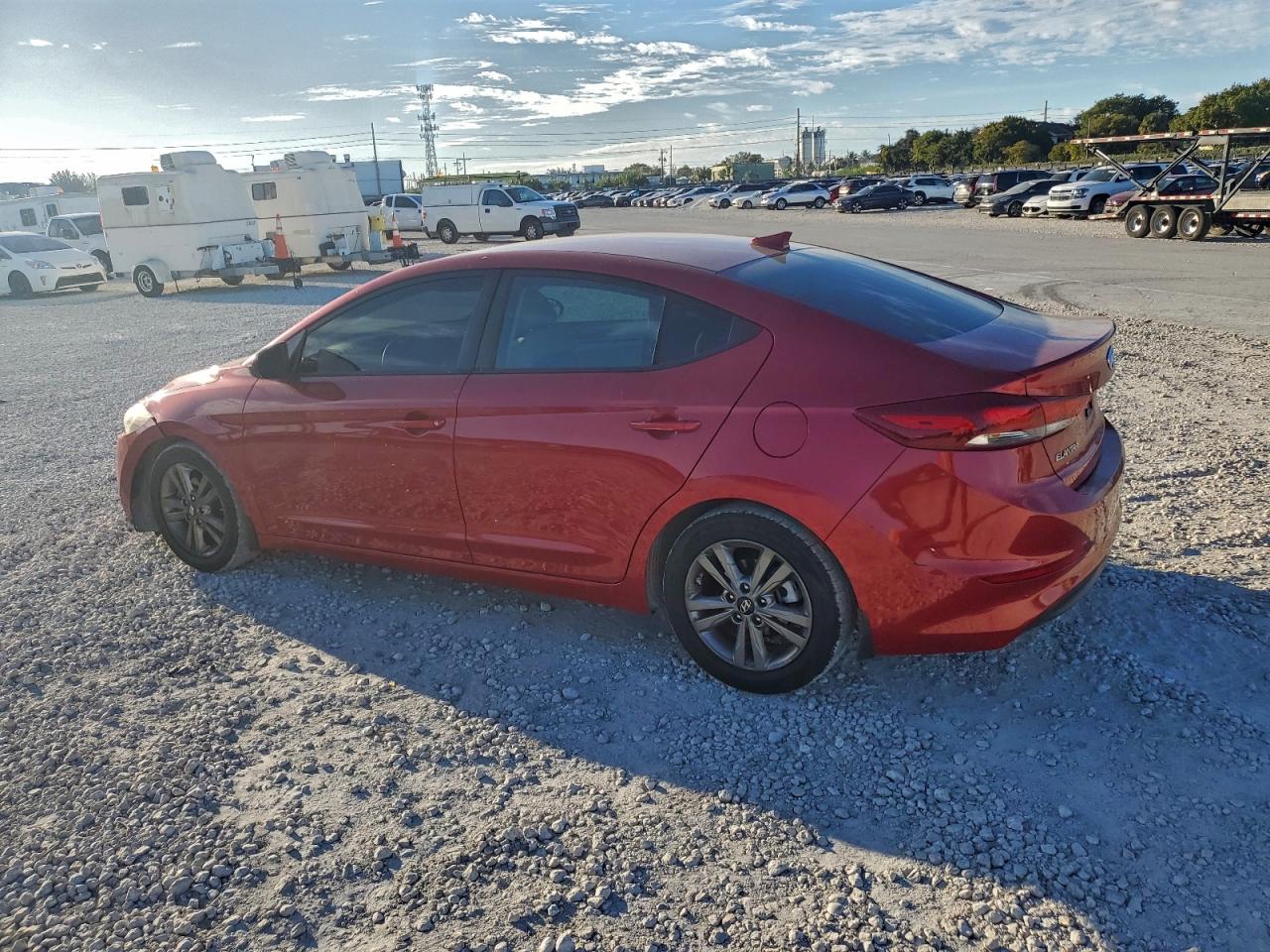 2018 HYUNDAI ELANTRA SEL photo 2