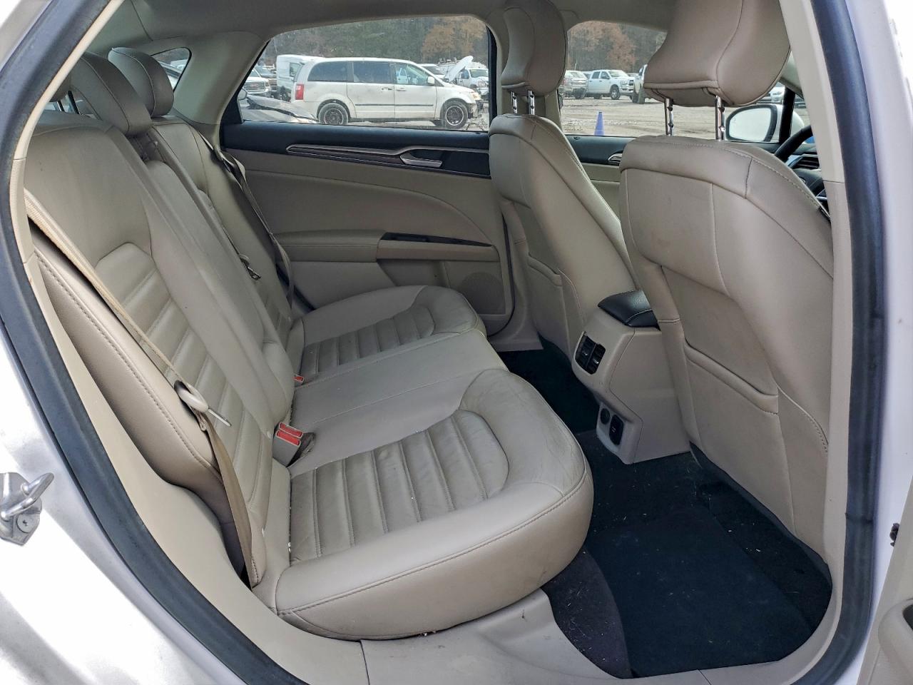 2017 FORD FUSION SE photo 28