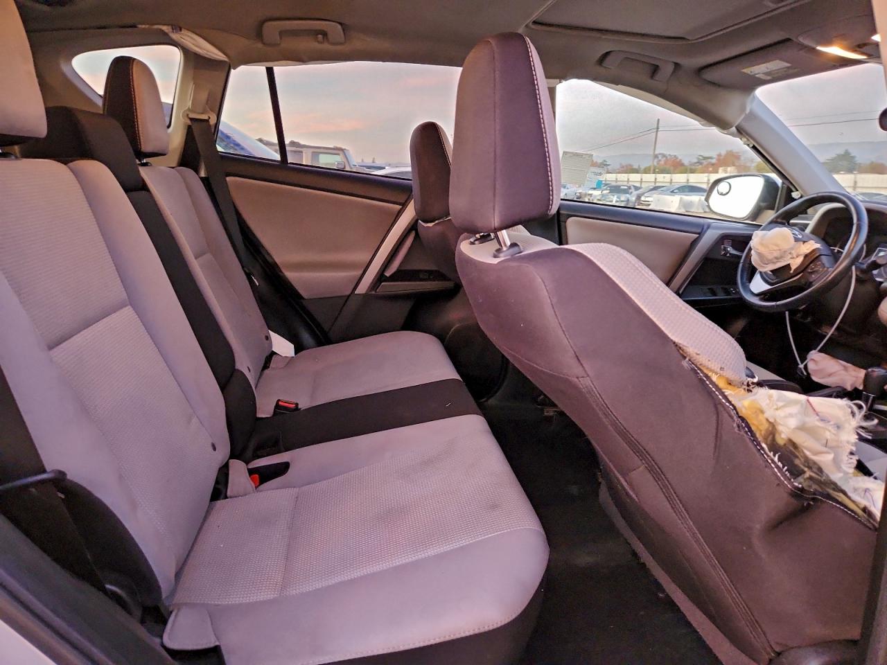 2018 TOYOTA RAV4 ADVENTURE photo 11