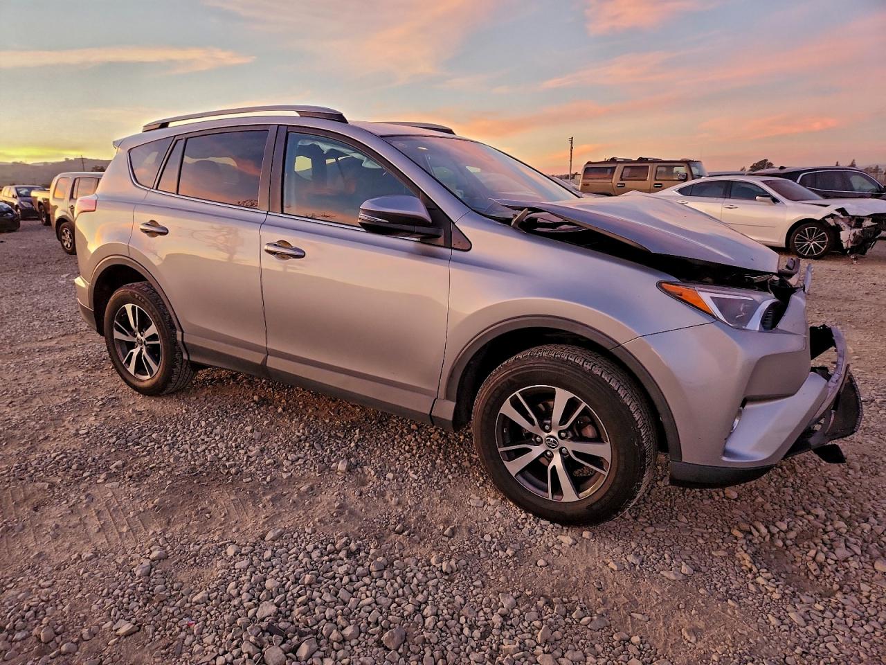 2018 TOYOTA RAV4 ADVENTURE photo 4