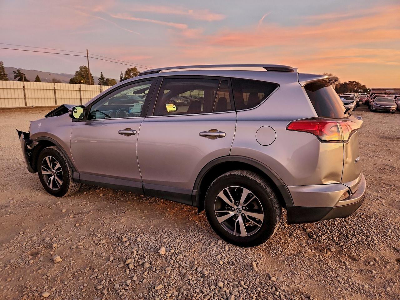 2018 TOYOTA RAV4 ADVENTURE photo 2