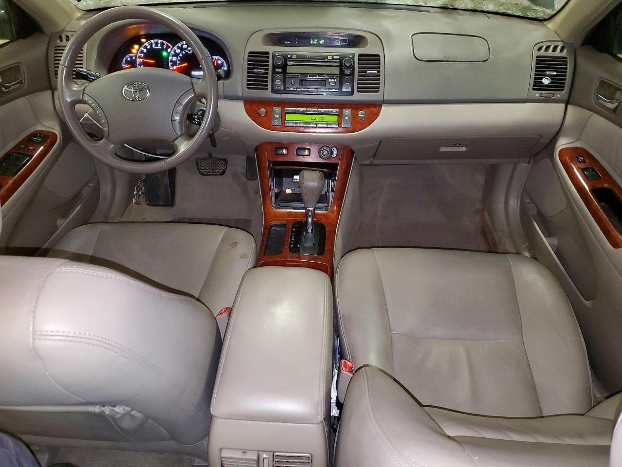 2005 TOYOTA CAMRY LE photo 8