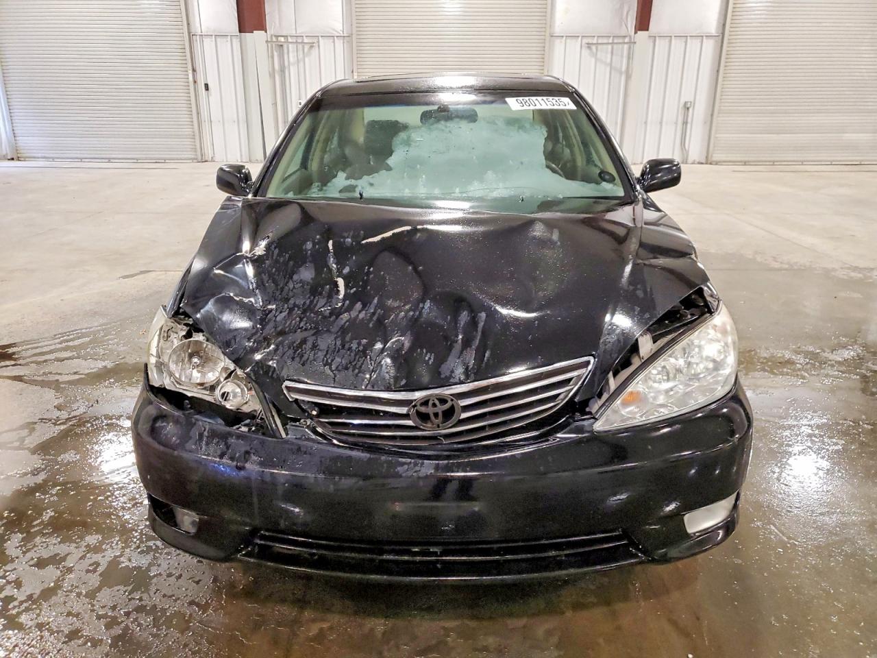 2005 TOYOTA CAMRY LE photo 5