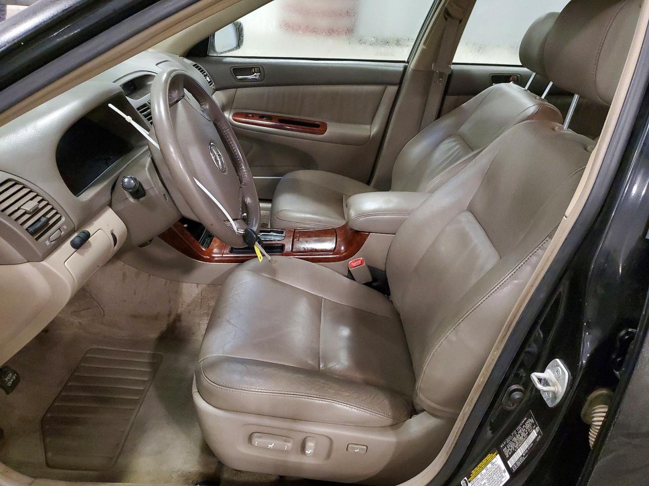 2005 TOYOTA CAMRY LE photo 7