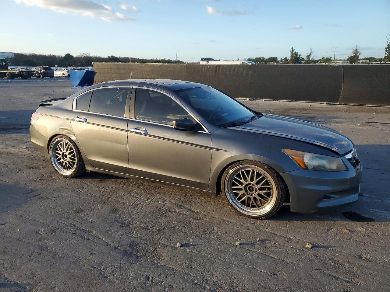 2012 HONDA ACCORD EXL photo 4
