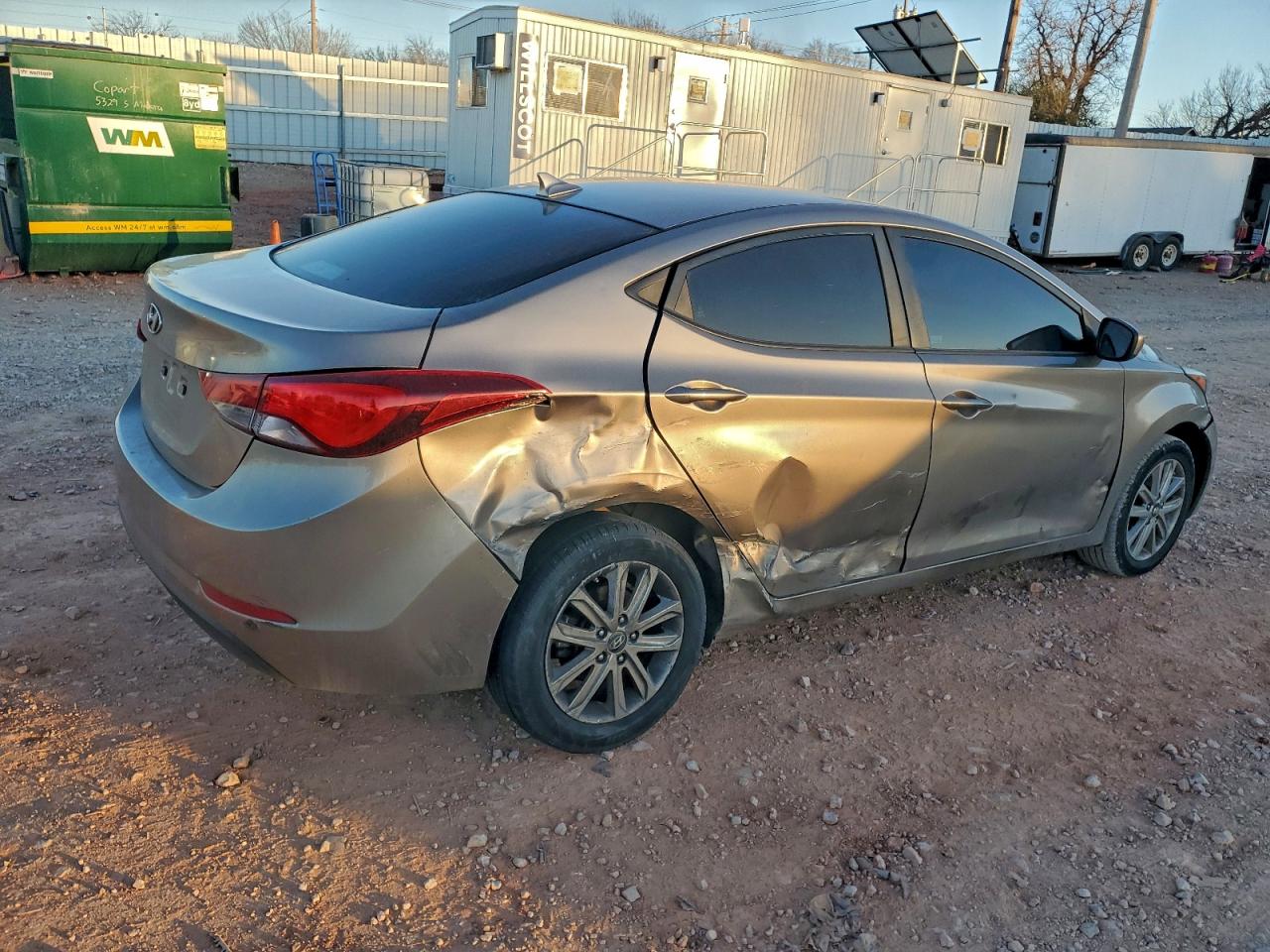 2015 HYUNDAI ELANTRA SE photo 5