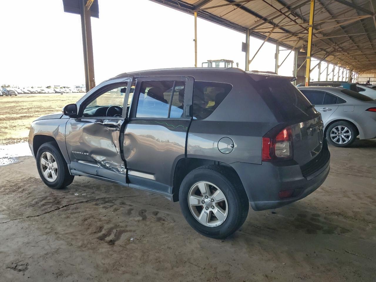 2016 JEEP COMPASS LATITUDE photo 2