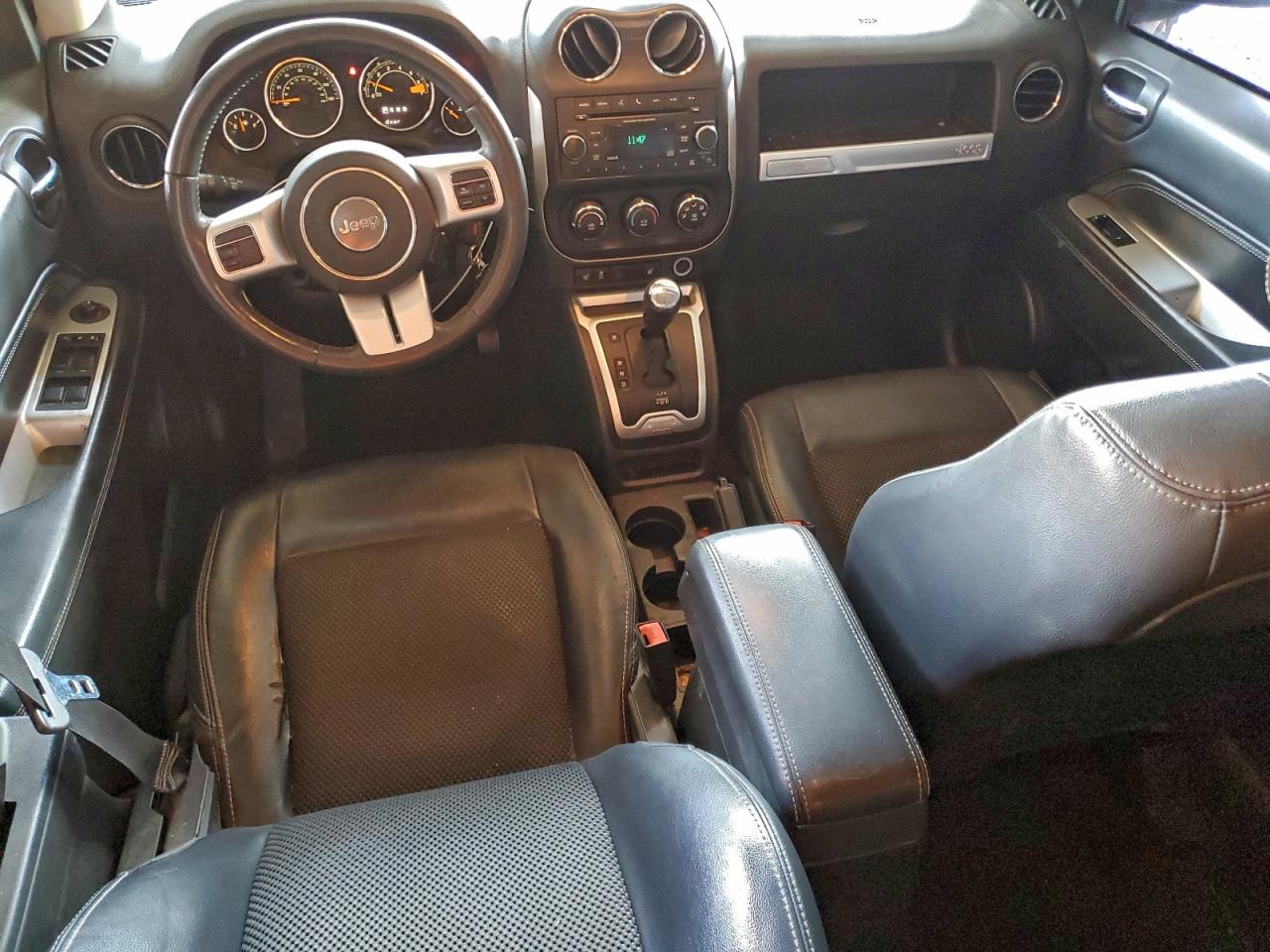 2016 JEEP COMPASS LATITUDE photo 8