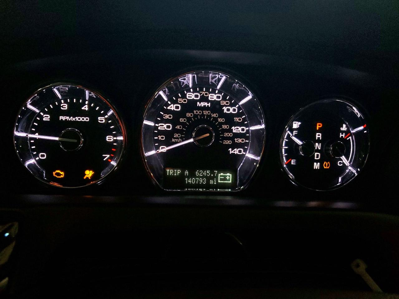 2011 LINCOLN MKS photo 9
