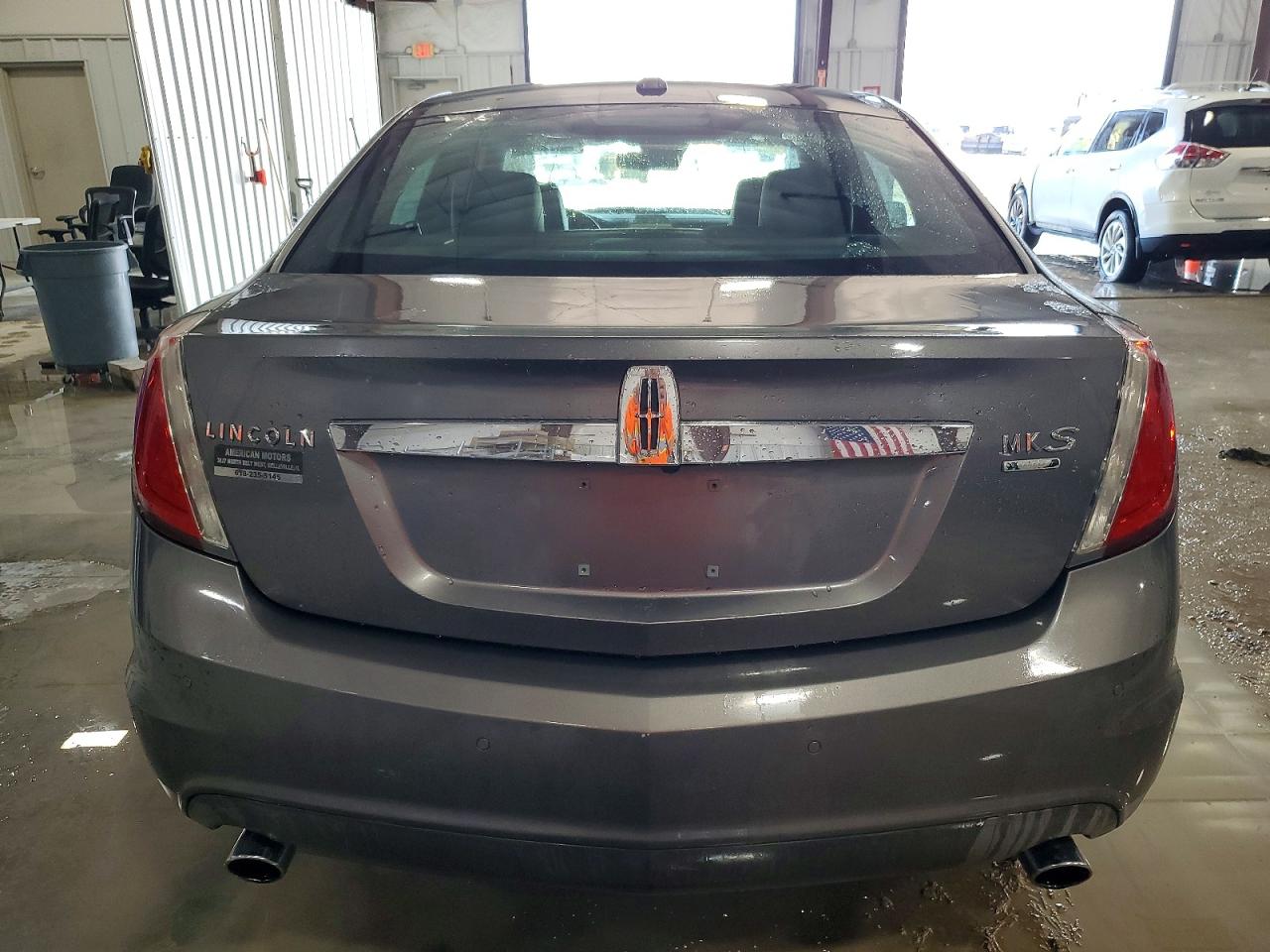 2011 LINCOLN MKS photo 6