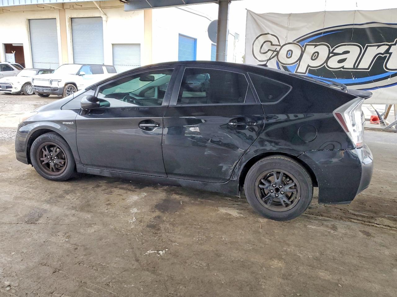 2011 TOYOTA PRIUS photo 3