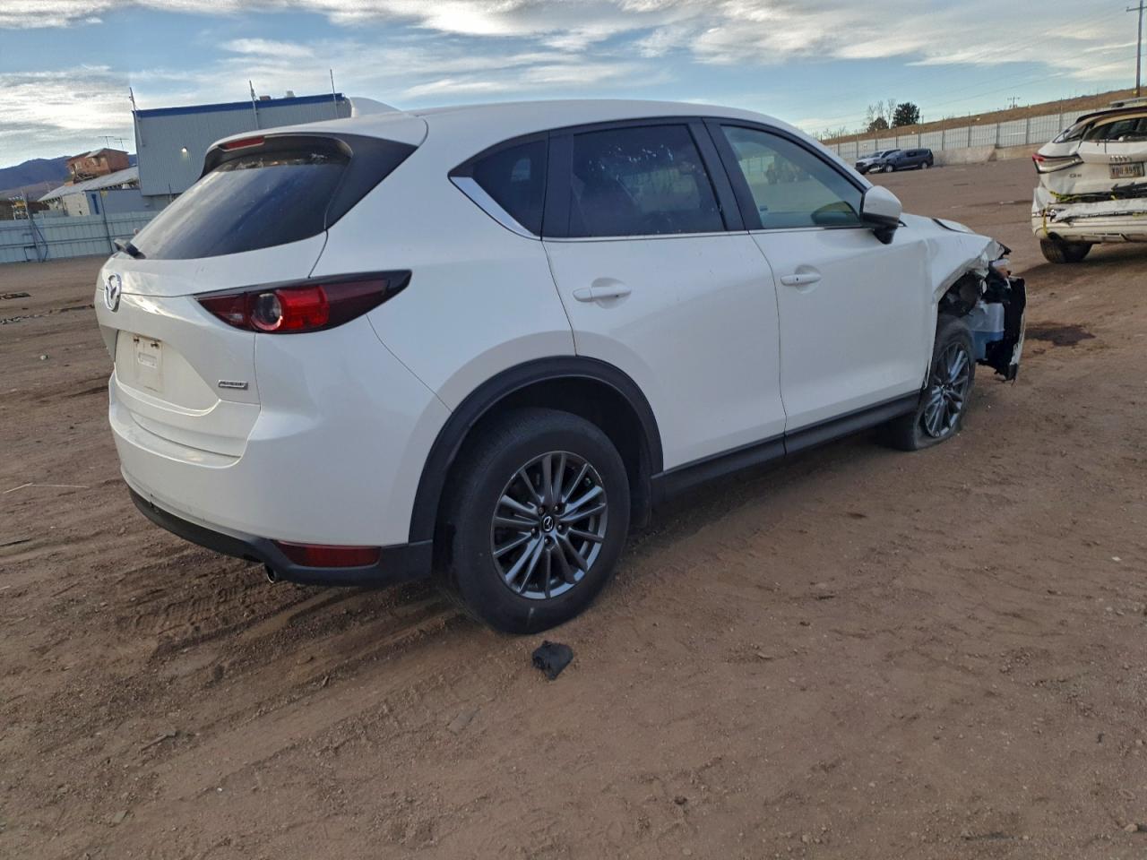 2017 MAZDA CX-5 TOURING photo 3