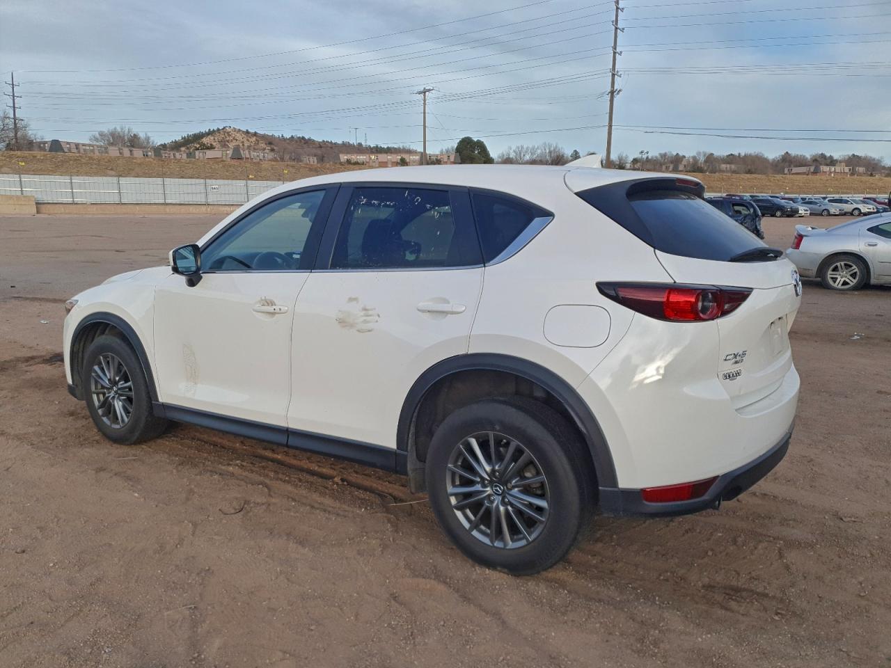 2017 MAZDA CX-5 TOURING photo 2