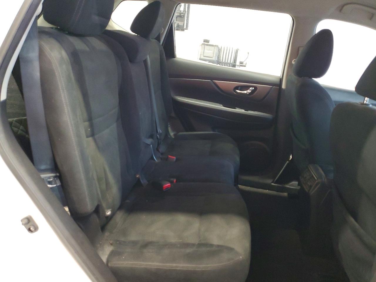 2016 NISSAN ROGUE S photo 11