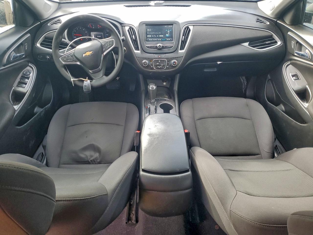2017 CHEVROLET MALIBU LS photo 8
