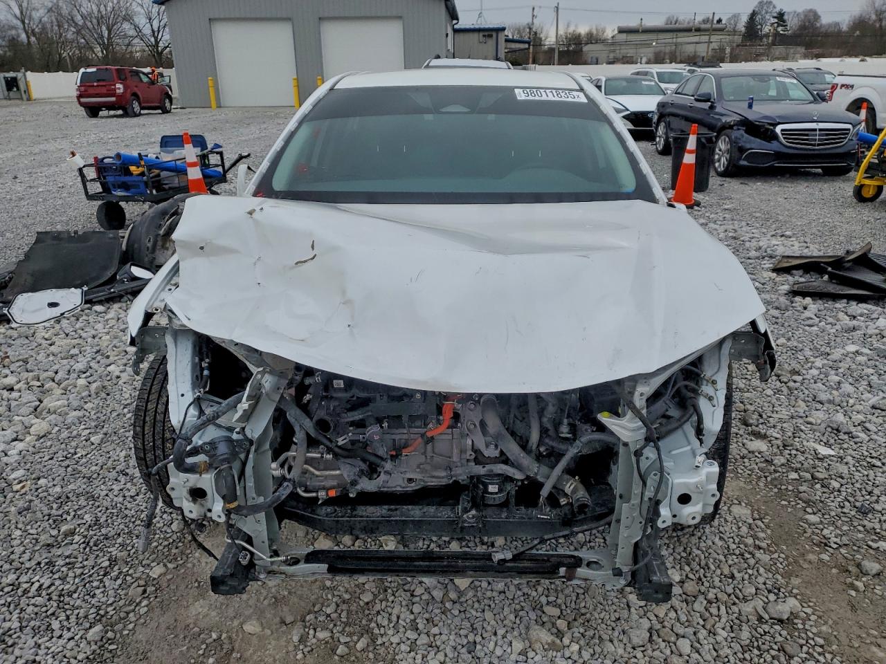 2025 TOYOTA CAMRY XSE photo 5