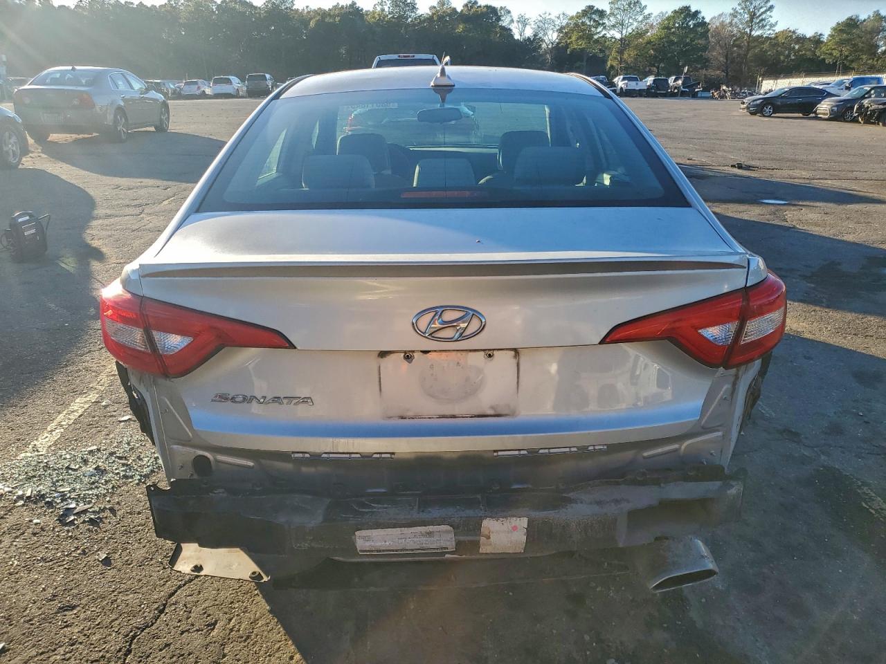 2016 HYUNDAI SONATA SE photo 6