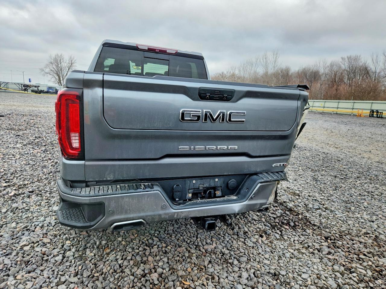 2019 GMC SIERRA K1500 AT4 photo 6