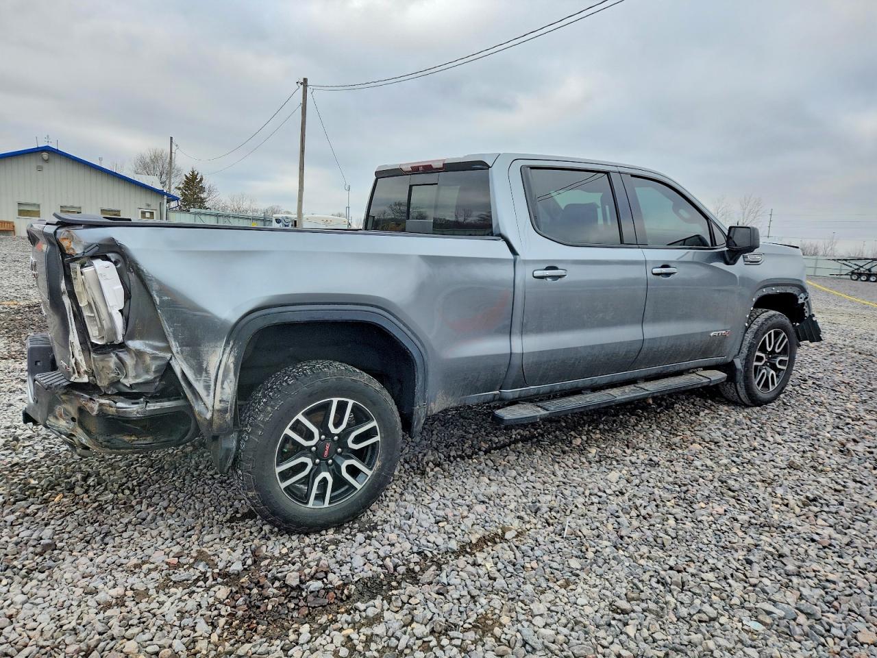 2019 GMC SIERRA K1500 AT4 photo 3
