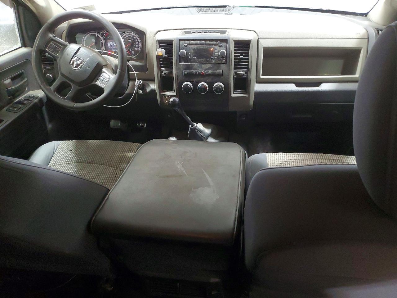 2012 DODGE RAM 3500 ST photo 8