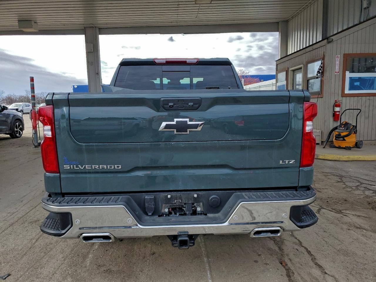 2025 CHEVROLET SILVERADO K1500 LTZ photo 11