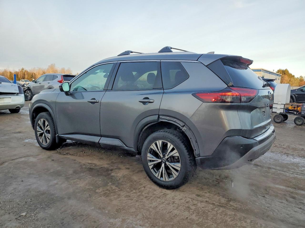 2021 NISSAN ROGUE SV photo 2