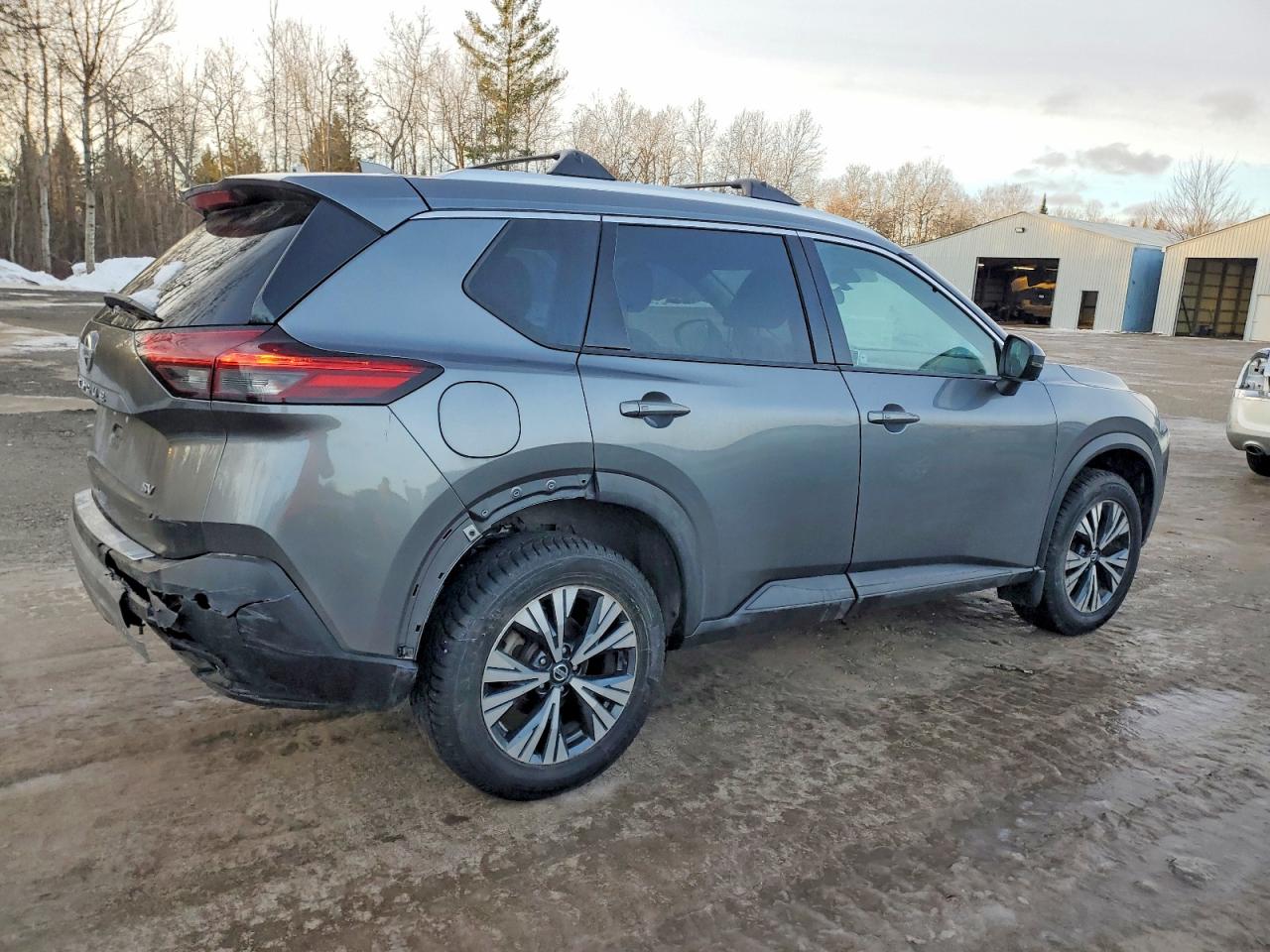 2021 NISSAN ROGUE SV photo 3