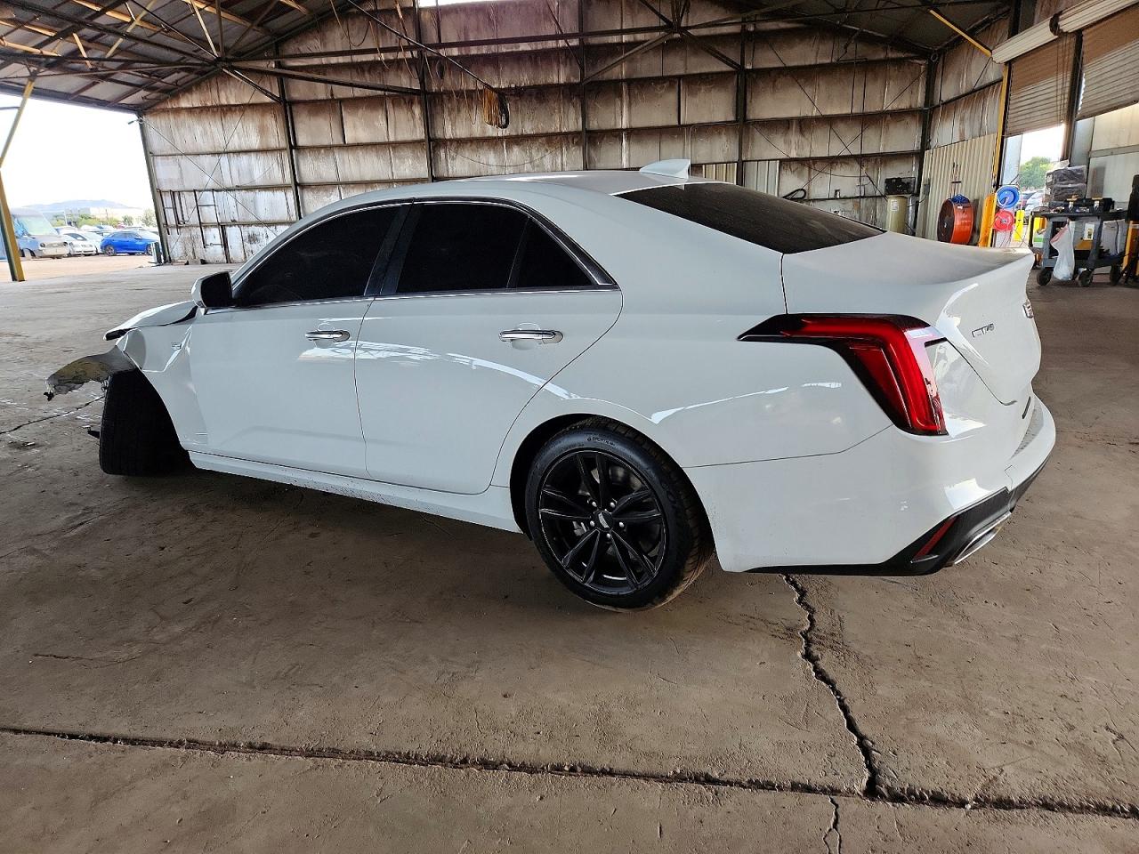 2021 CADILLAC CT4 LUXURY photo 2