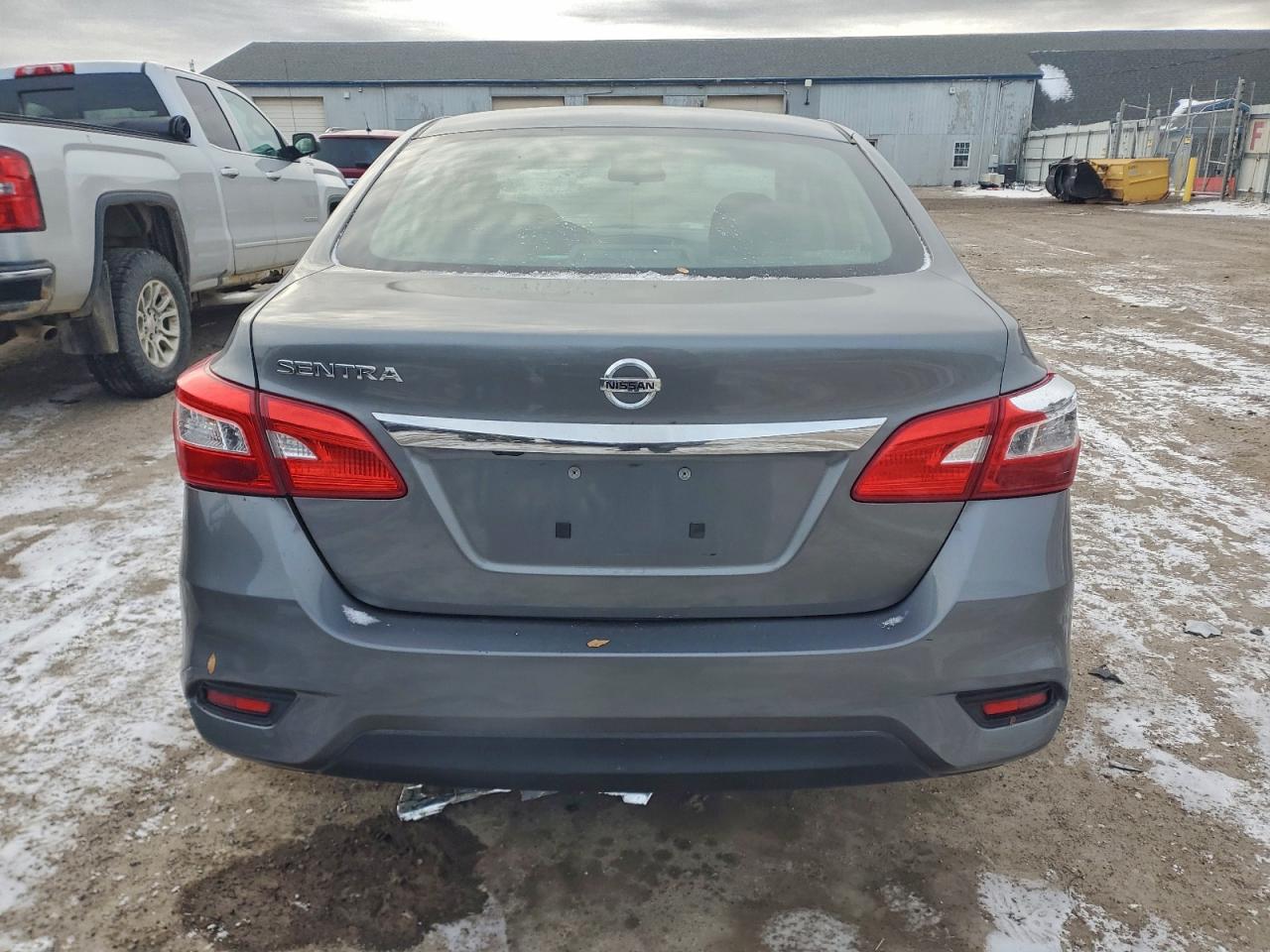 2018 NISSAN SENTRA S photo 6