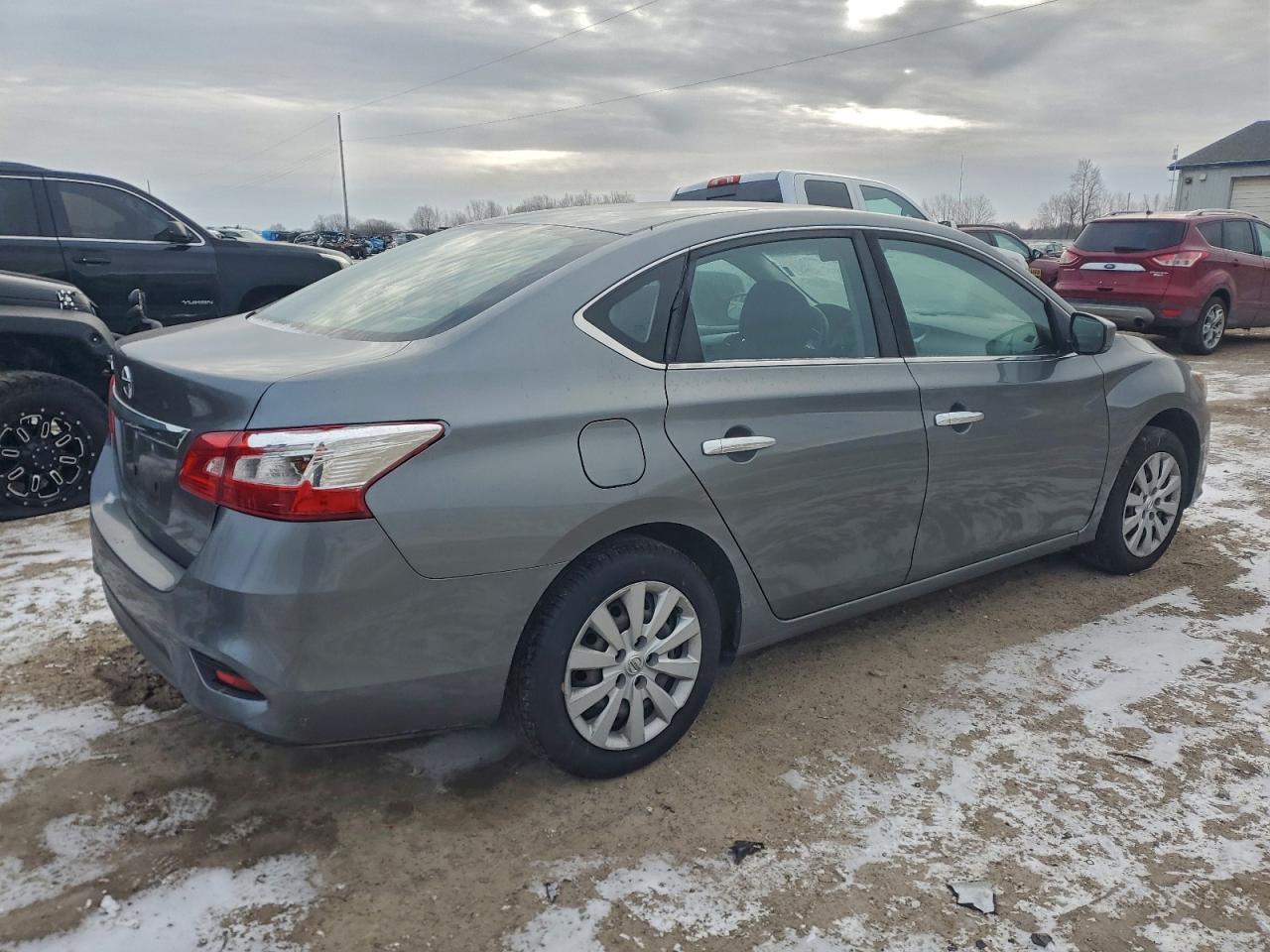 2018 NISSAN SENTRA S photo 3