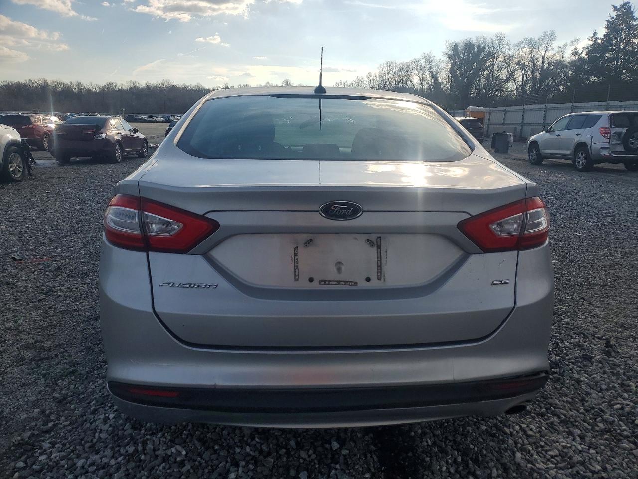 2013 FORD FUSION SE photo 6