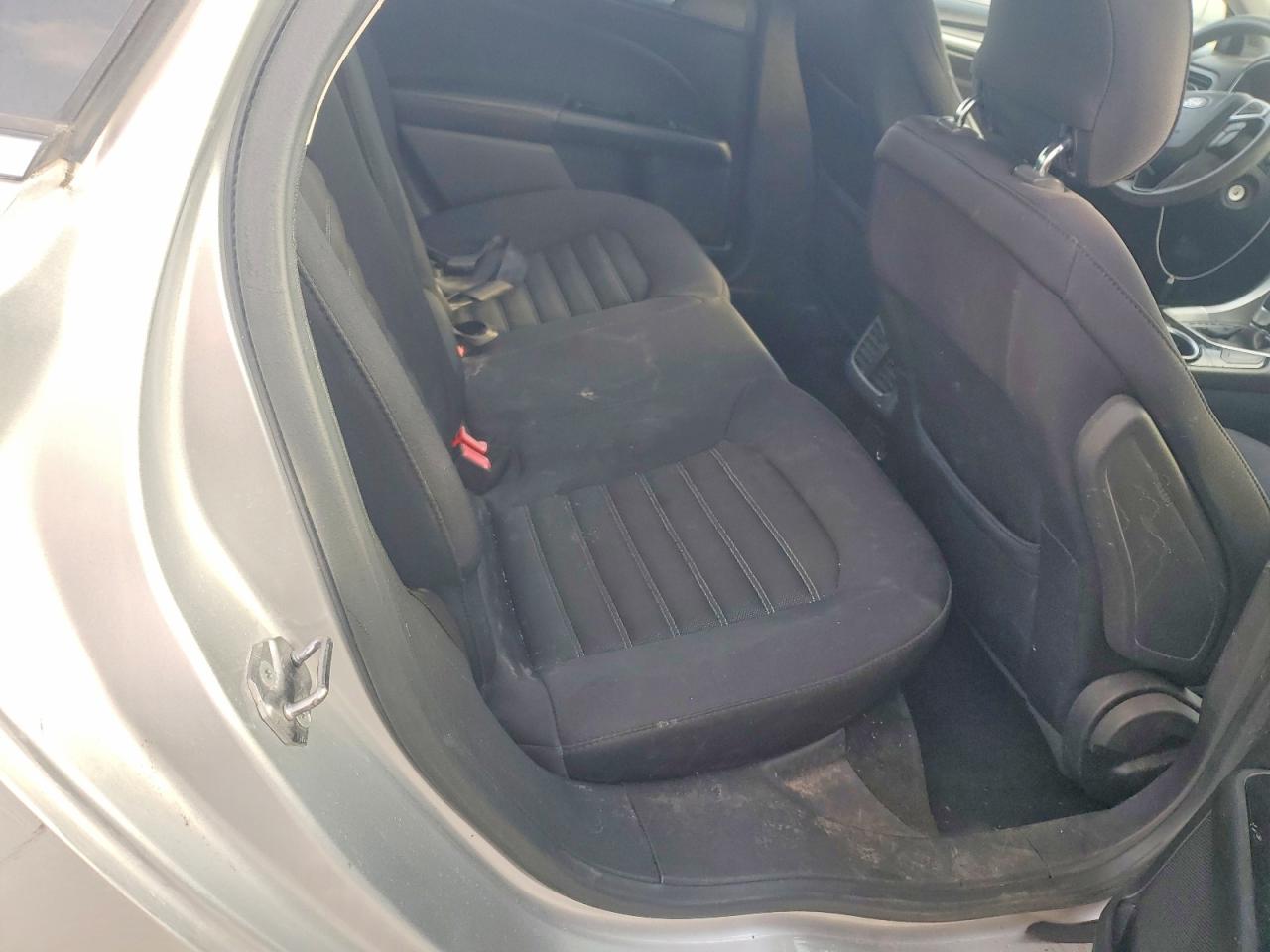 2013 FORD FUSION SE photo 10