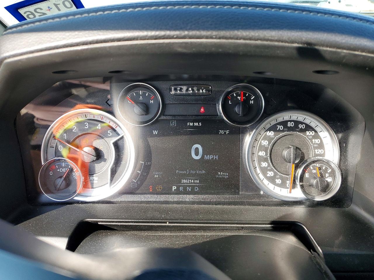 2018 RAM 3500 LARAMIE photo 9