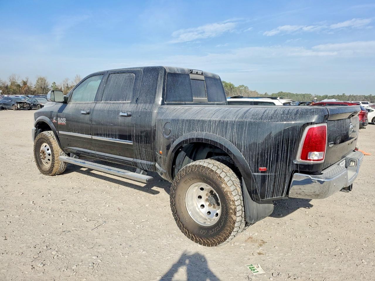 2018 RAM 3500 LARAMIE photo 2