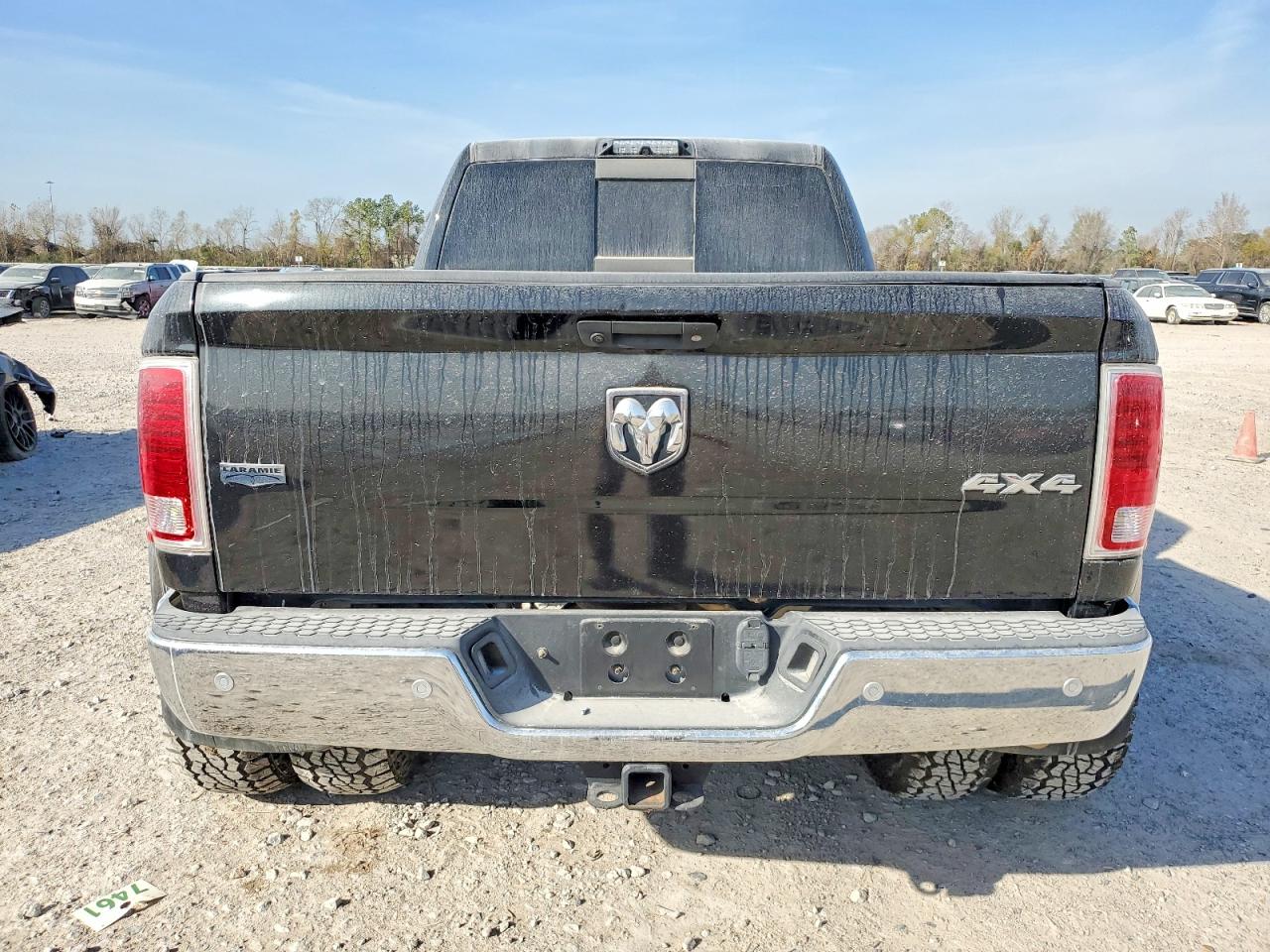2018 RAM 3500 LARAMIE photo 6