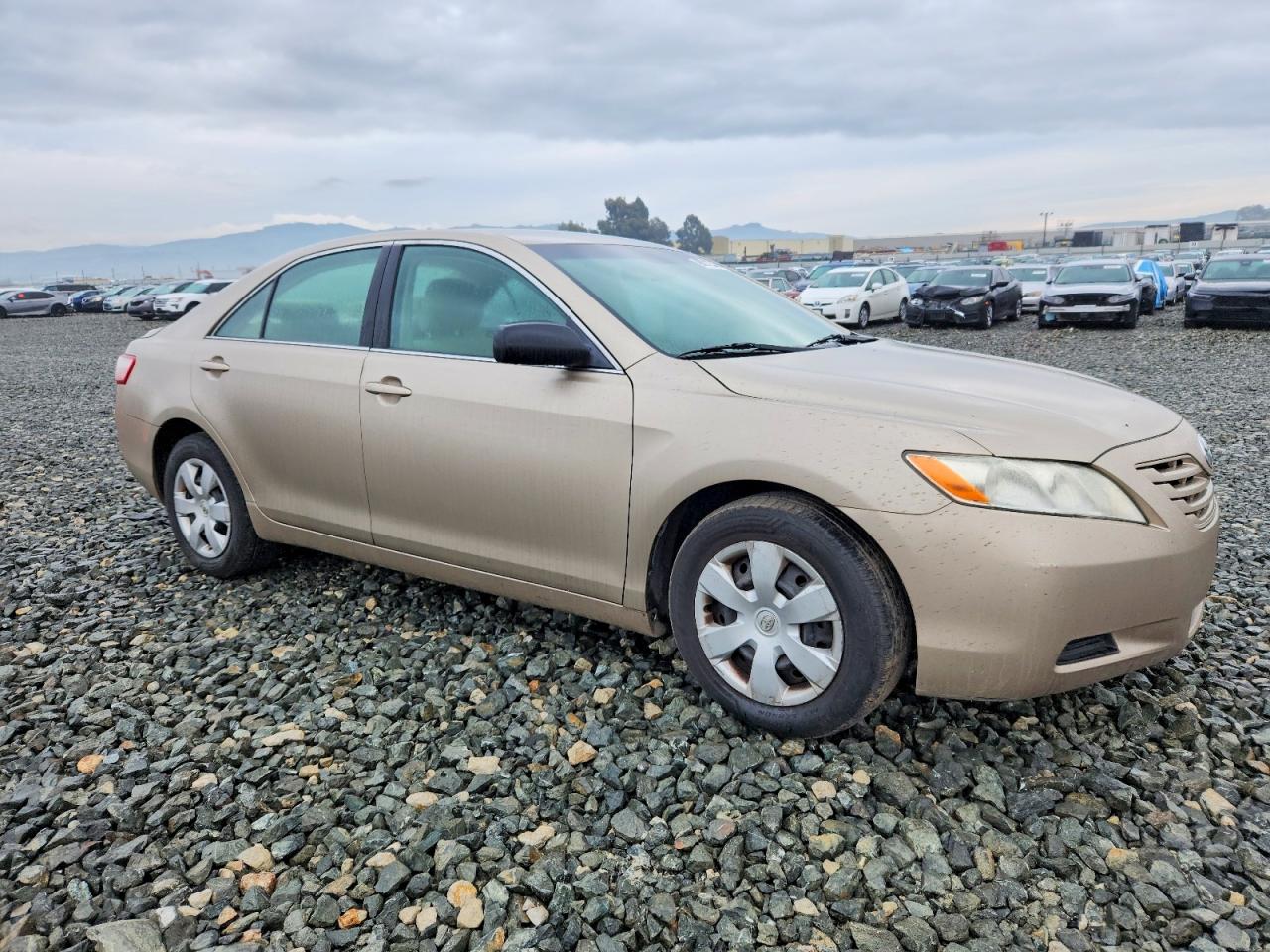 2009 TOYOTA CAMRY BASE photo 4