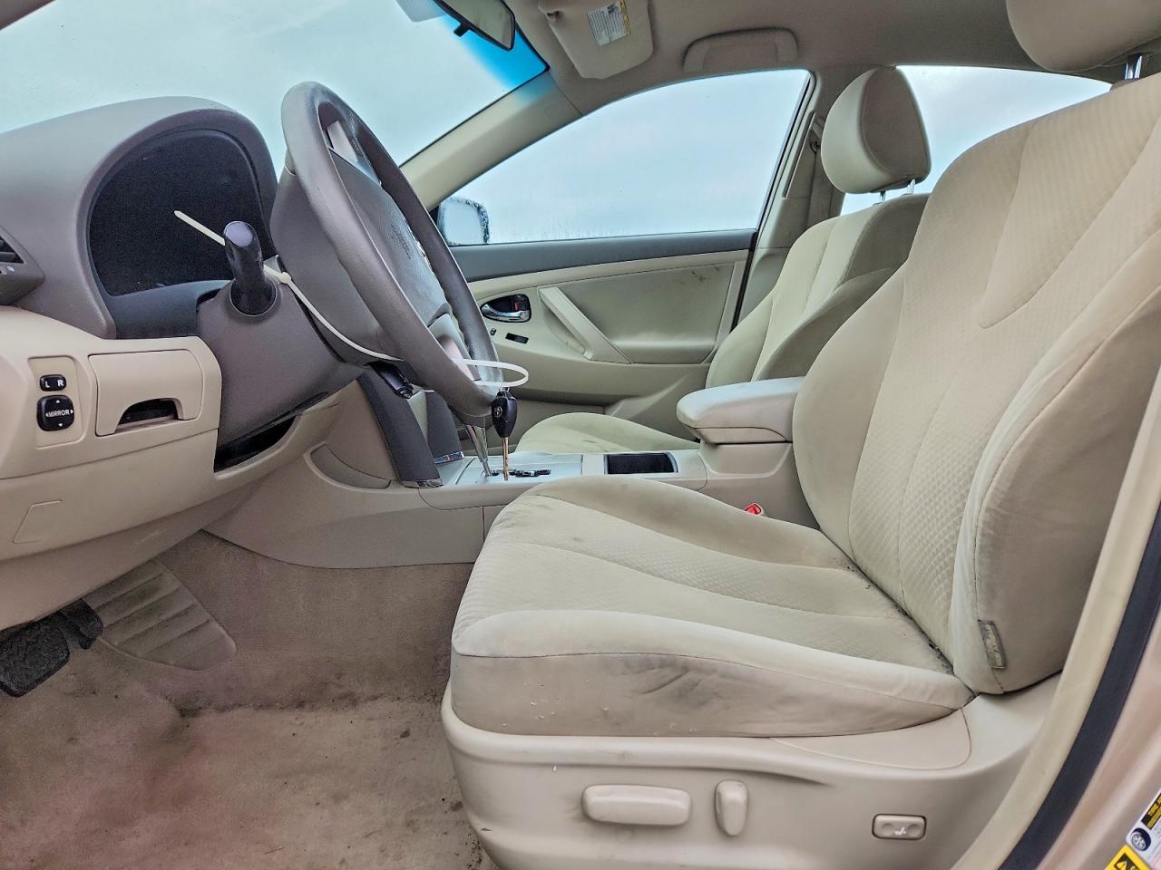 2009 TOYOTA CAMRY BASE photo 7