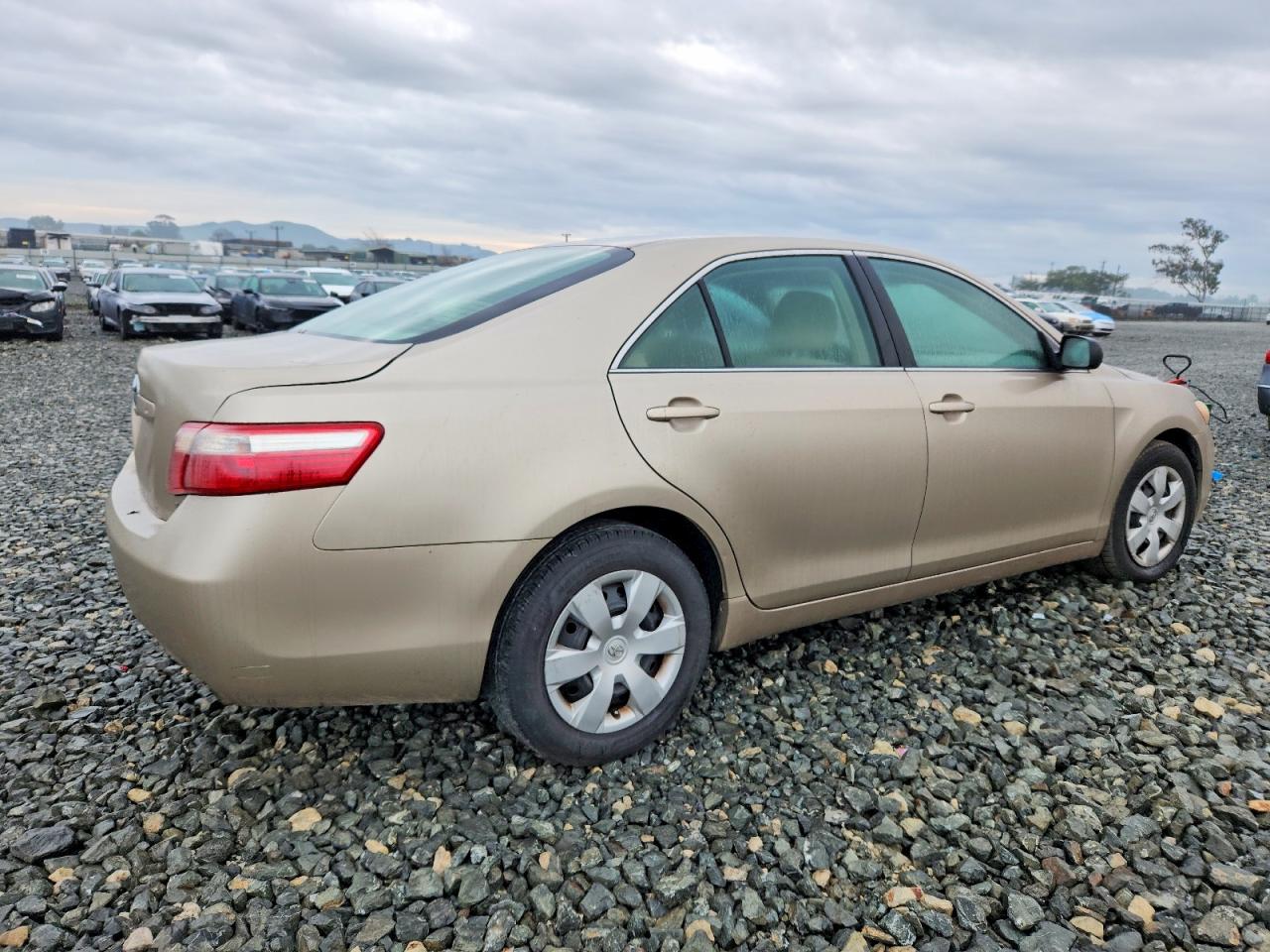 2009 TOYOTA CAMRY BASE photo 3