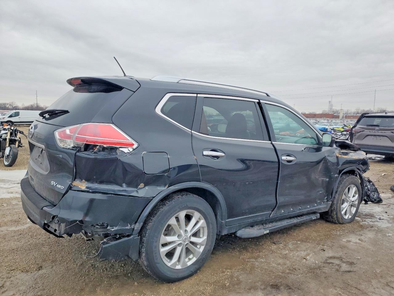 2016 NISSAN ROGUE S photo 3