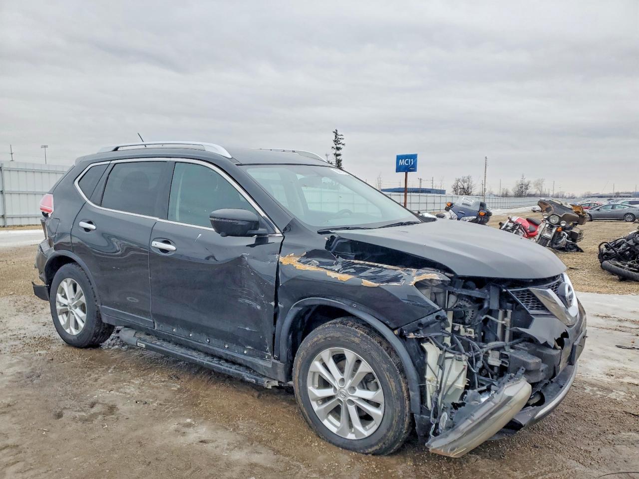 2016 NISSAN ROGUE S photo 4