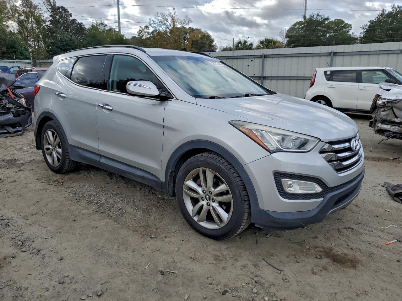 2014 HYUNDAI SANTA FE SPORT photo 4