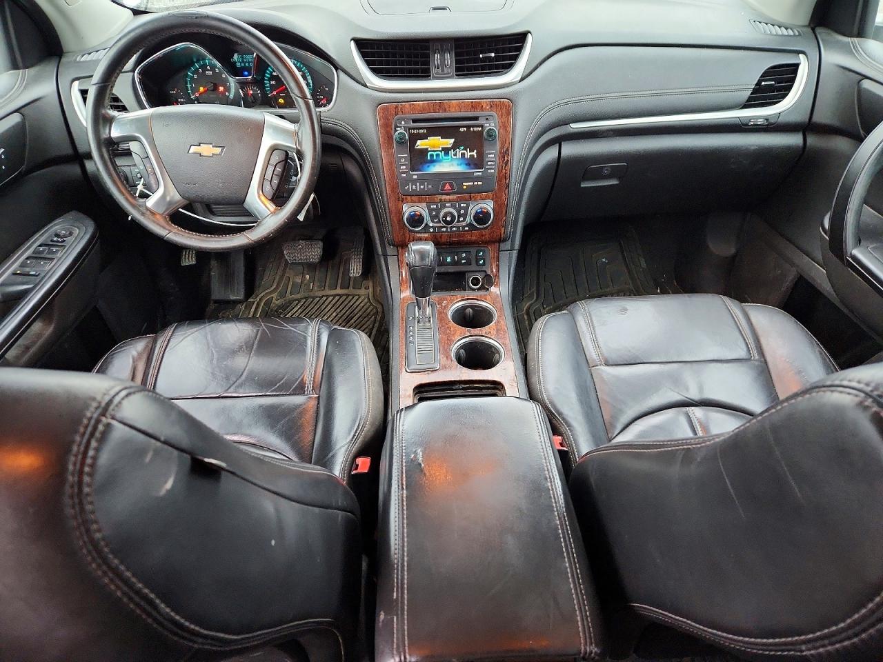 2014 CHEVROLET TRAVERSE LT photo 8