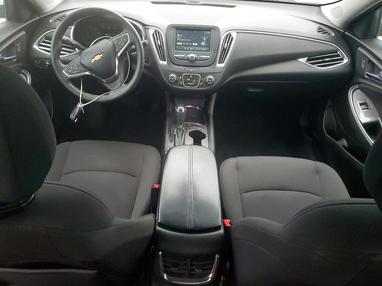 2018 CHEVROLET MALIBU LT photo 8