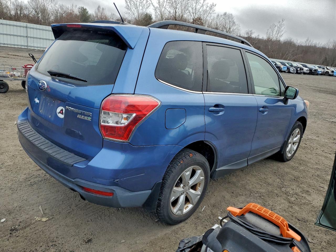 2015 SUBARU FORESTER 2.5I LIMITED photo 3