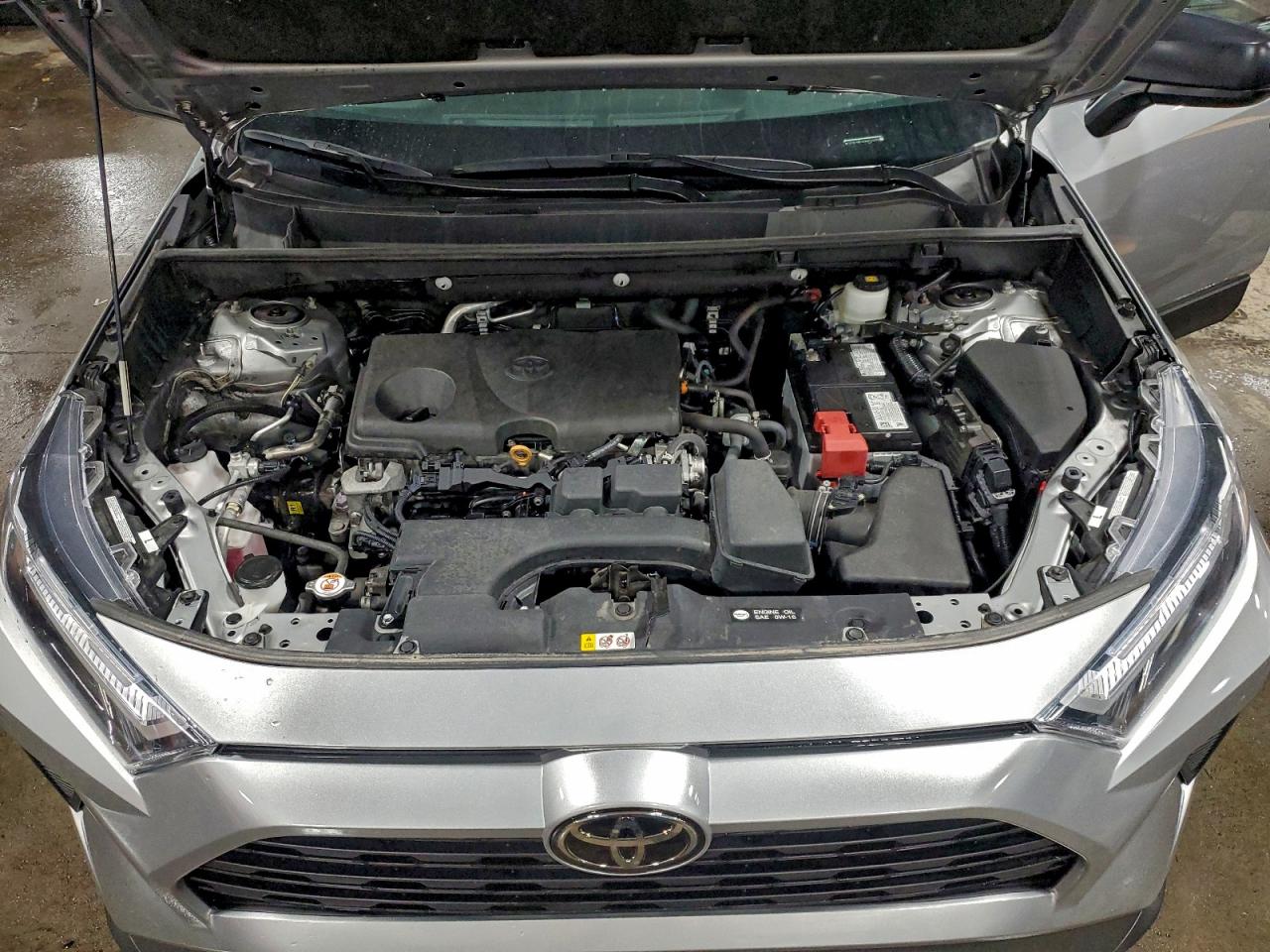 2024 TOYOTA RAV4 LE photo 12