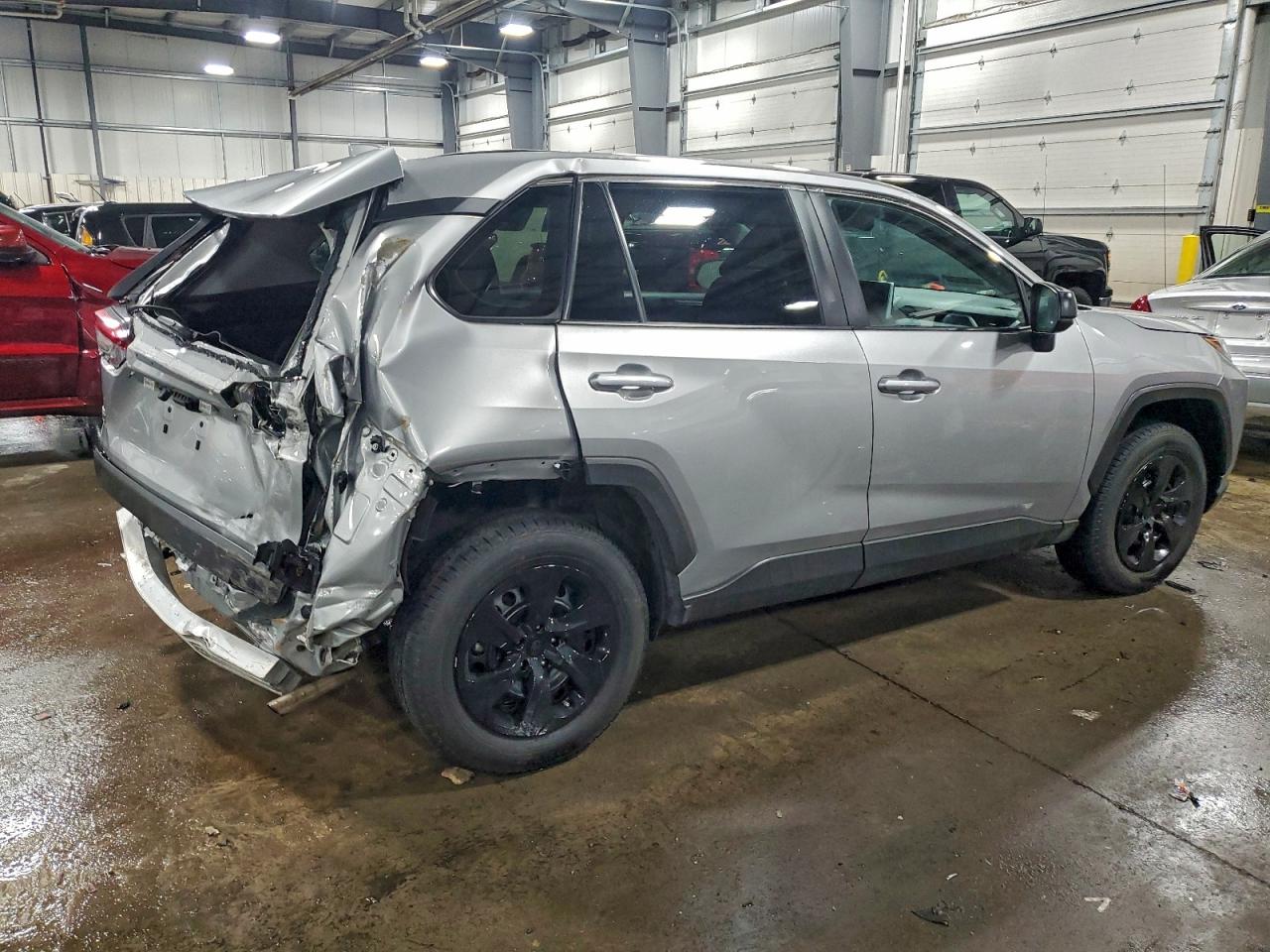 2024 TOYOTA RAV4 LE photo 3