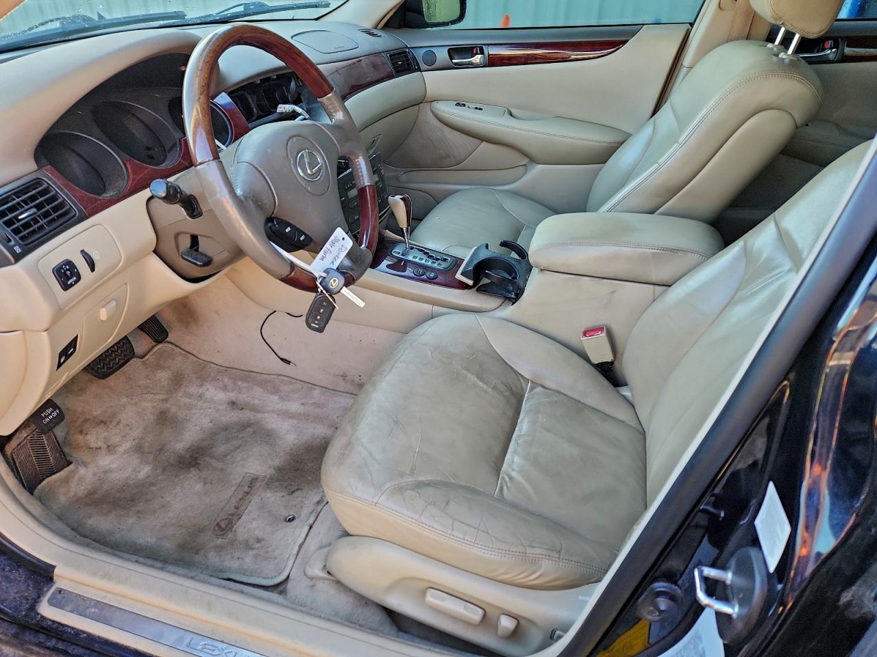 2002 LEXUS ES 300 photo 7