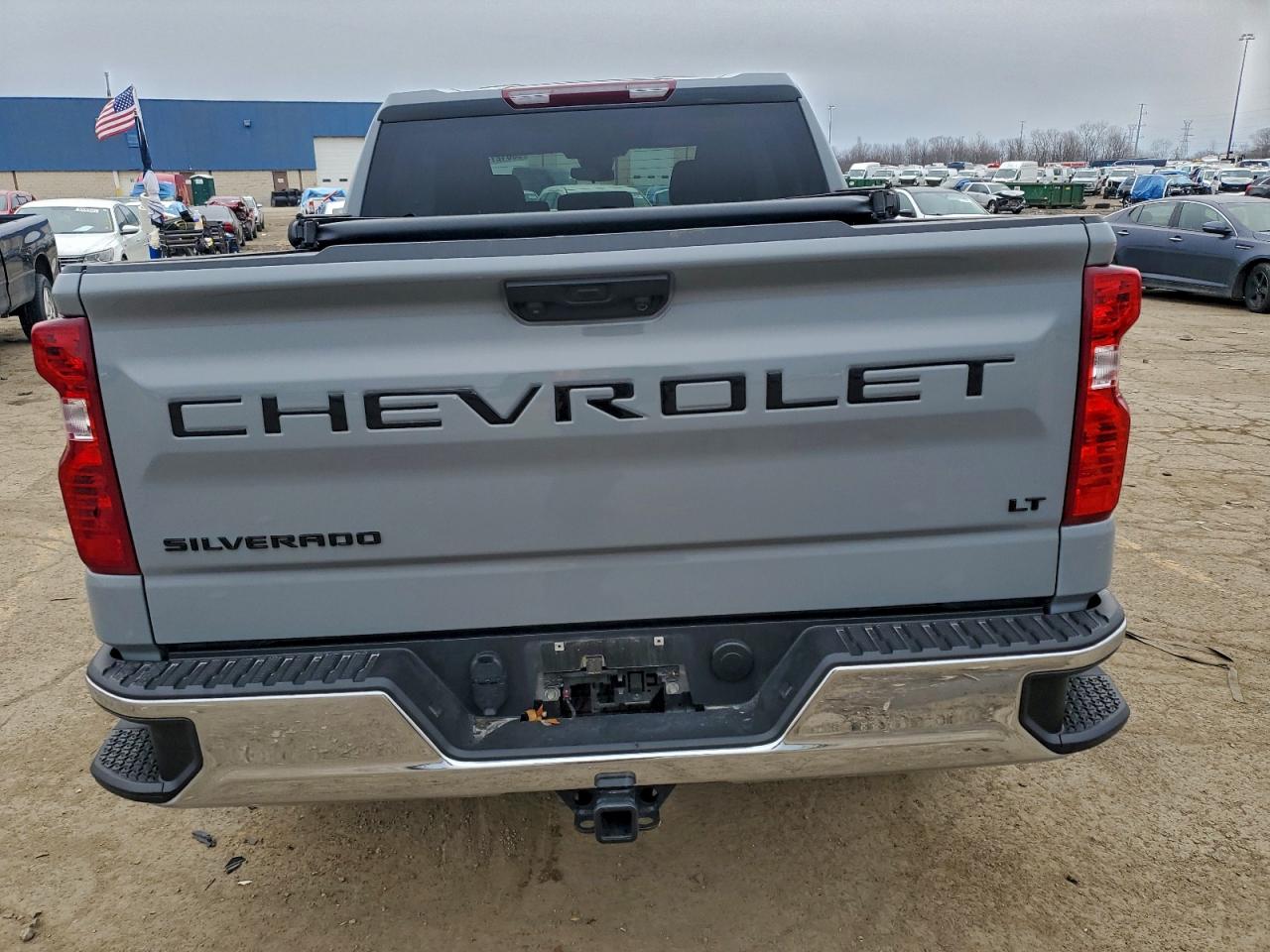 2024 CHEVROLET SILVERADO K1500 LT-L photo 6