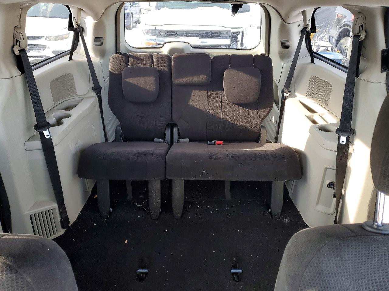 2013 DODGE GRAND CARAVAN SE photo 10