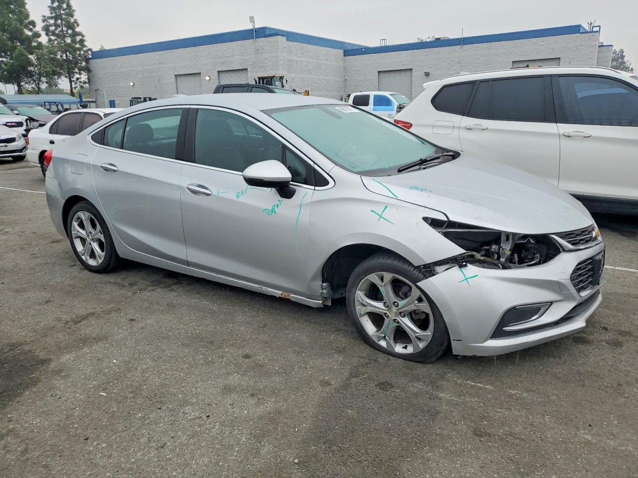 2017 CHEVROLET CRUZE PREMIER photo 4